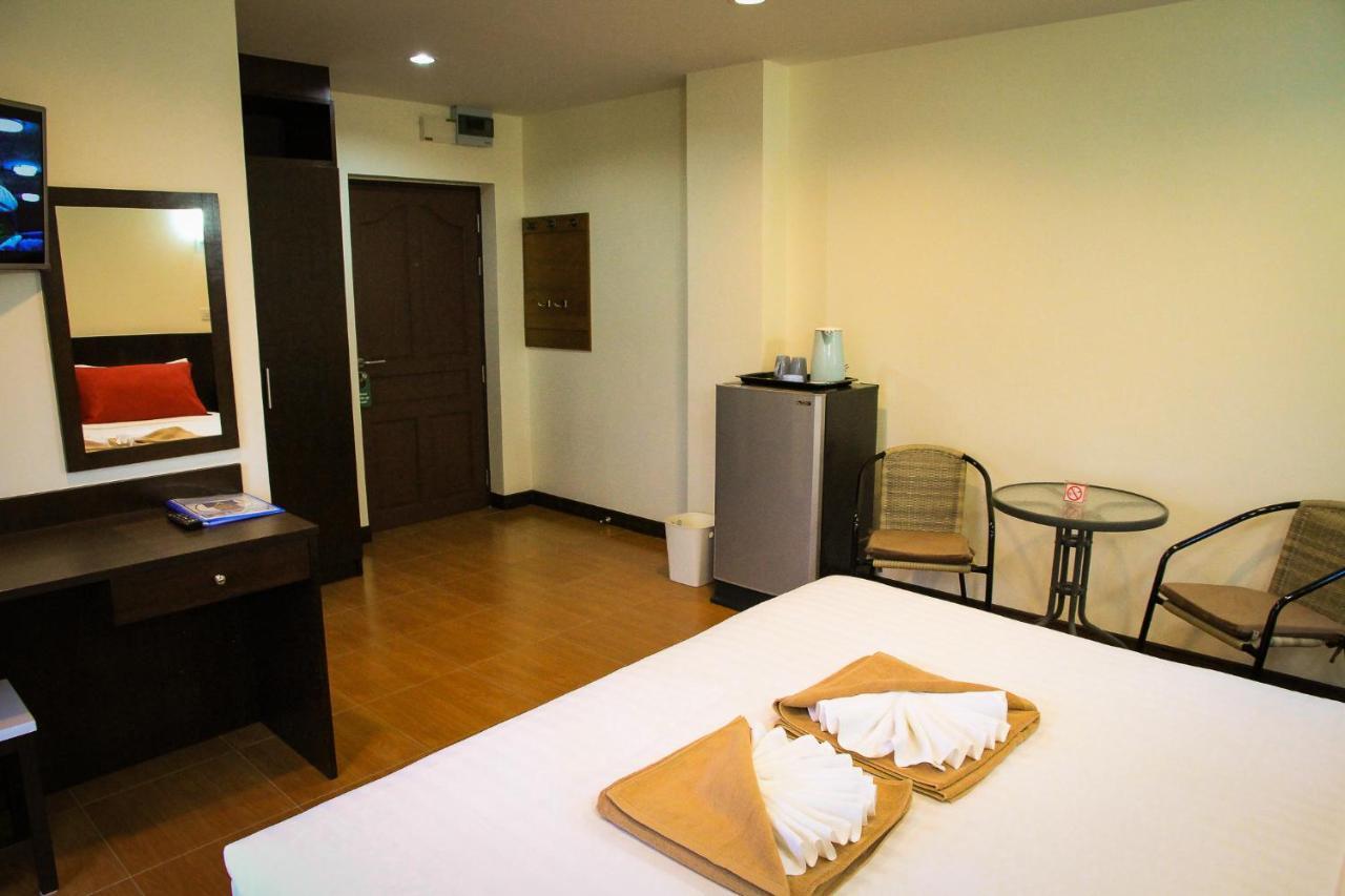 Sky Villa Hua Hin Guesthouse - Adults-Only Exterior photo