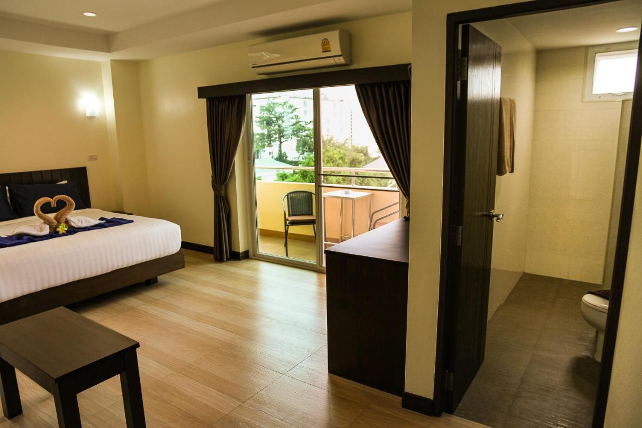 Sky Villa Hua Hin Guesthouse - Adults-Only Exterior photo