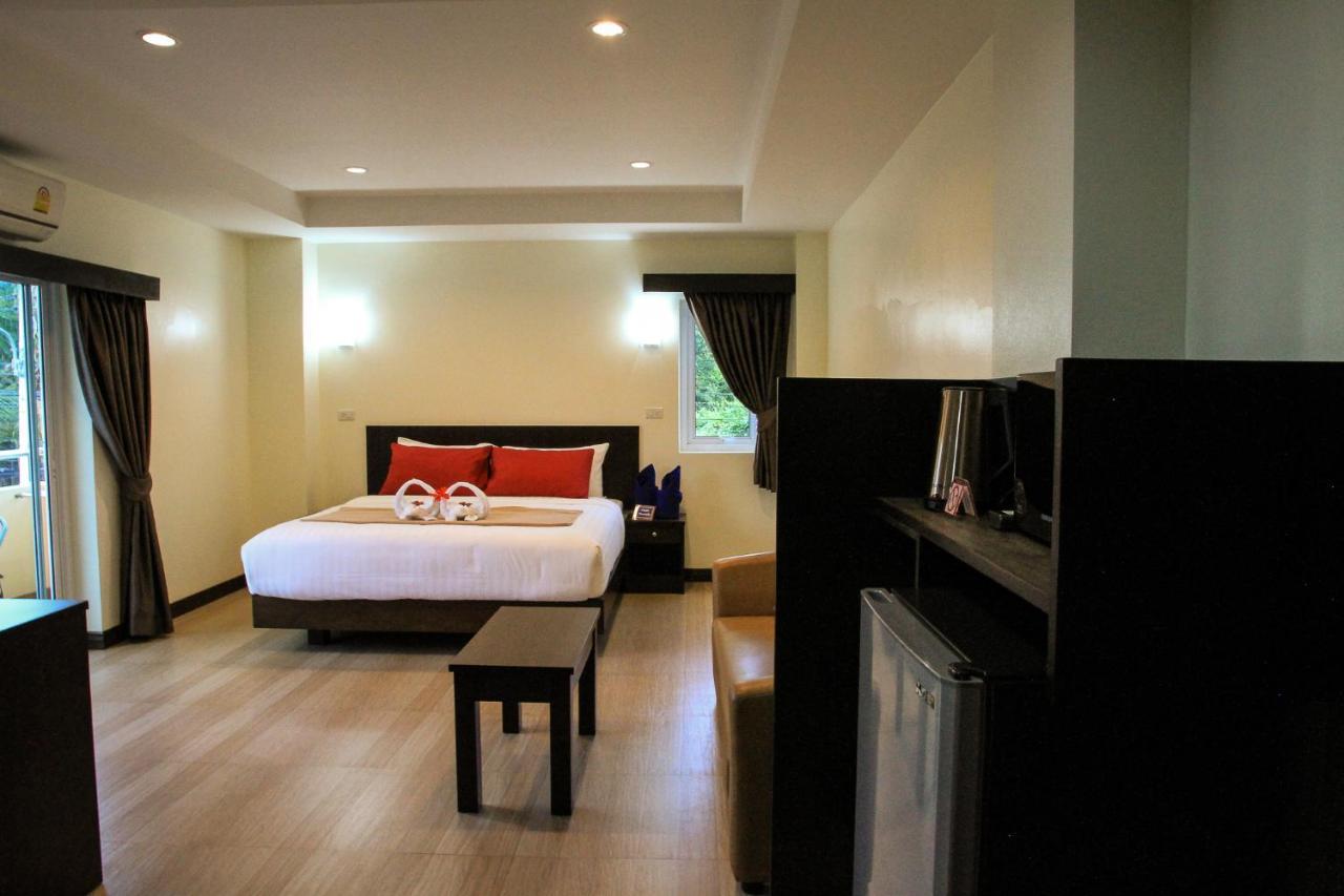 Sky Villa Hua Hin Guesthouse - Adults-Only Exterior photo