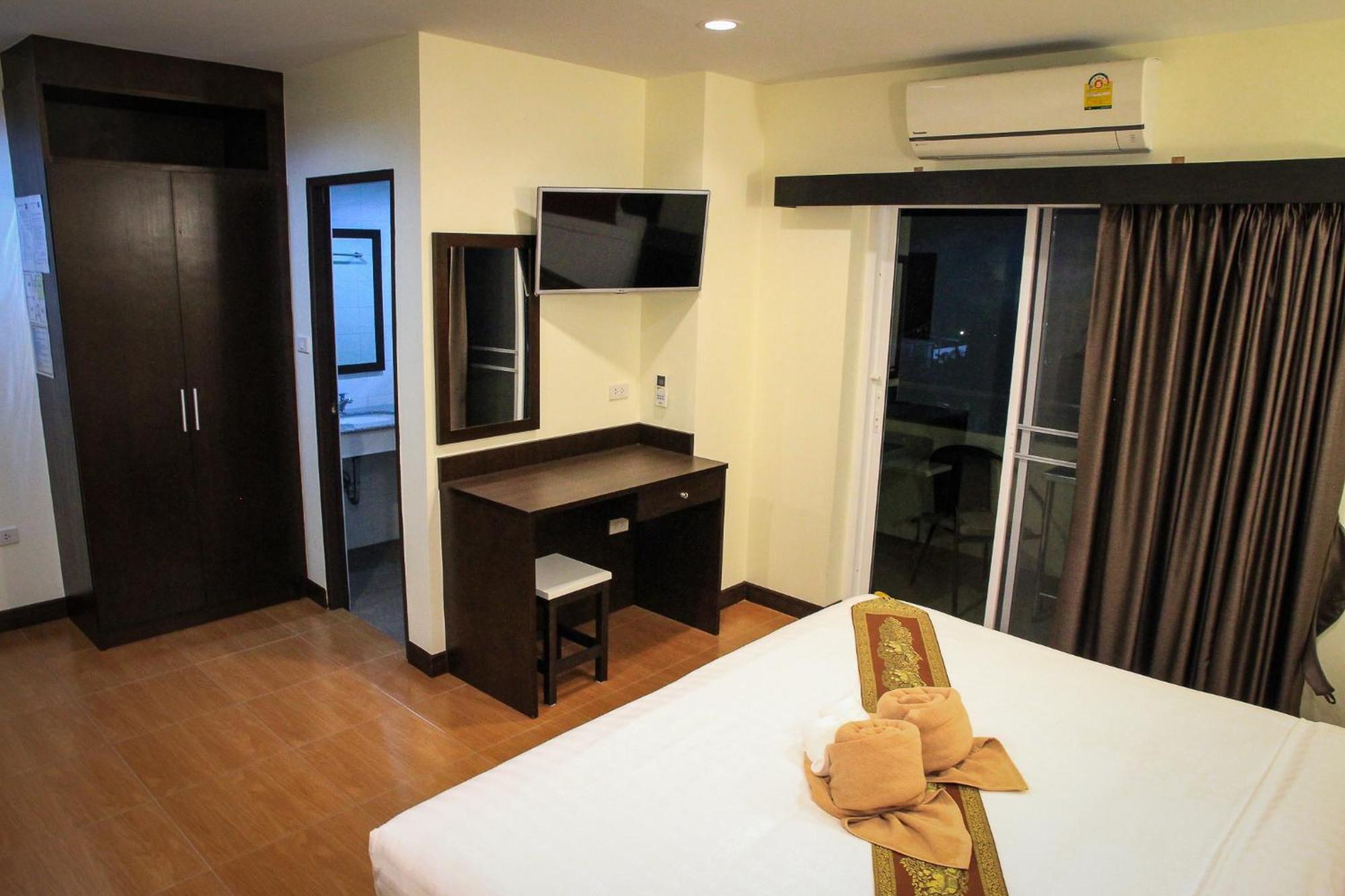 Sky Villa Hua Hin Guesthouse - Adults-Only Exterior photo