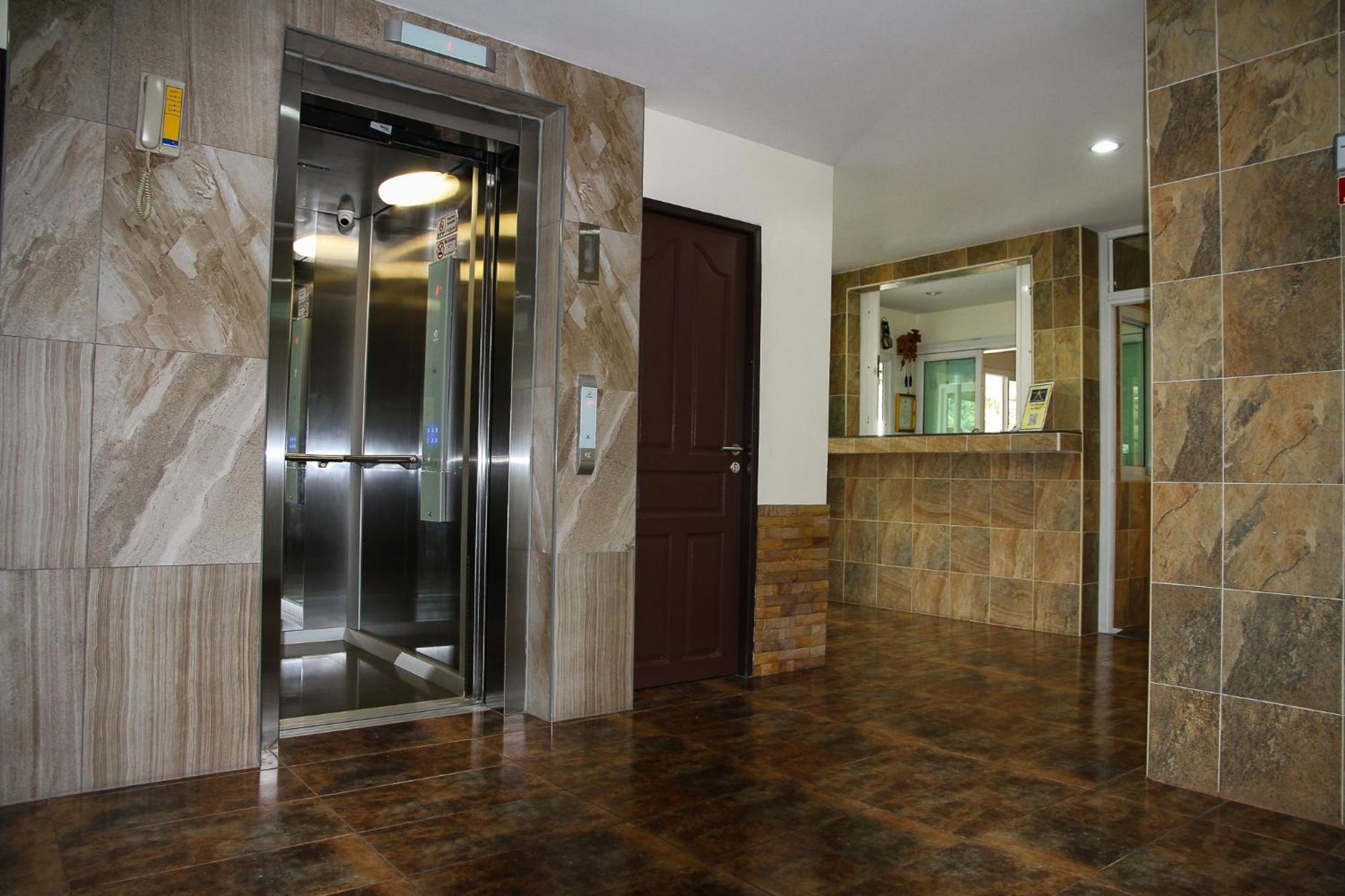 Sky Villa Hua Hin Guesthouse - Adults-Only Exterior photo